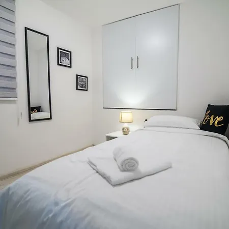 Love Apartments Apartment *
